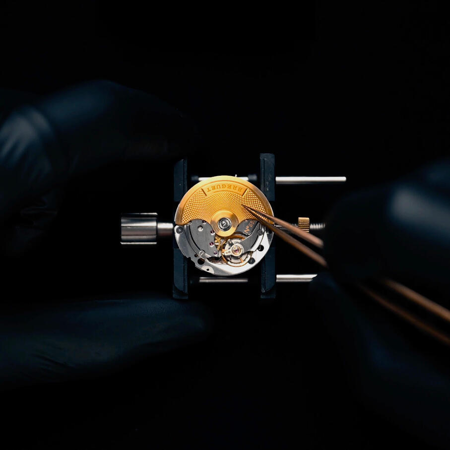 ORBIS Atelier Co-fondateur et chargé de relation client d'un atelier horloger haut-de-gamme.